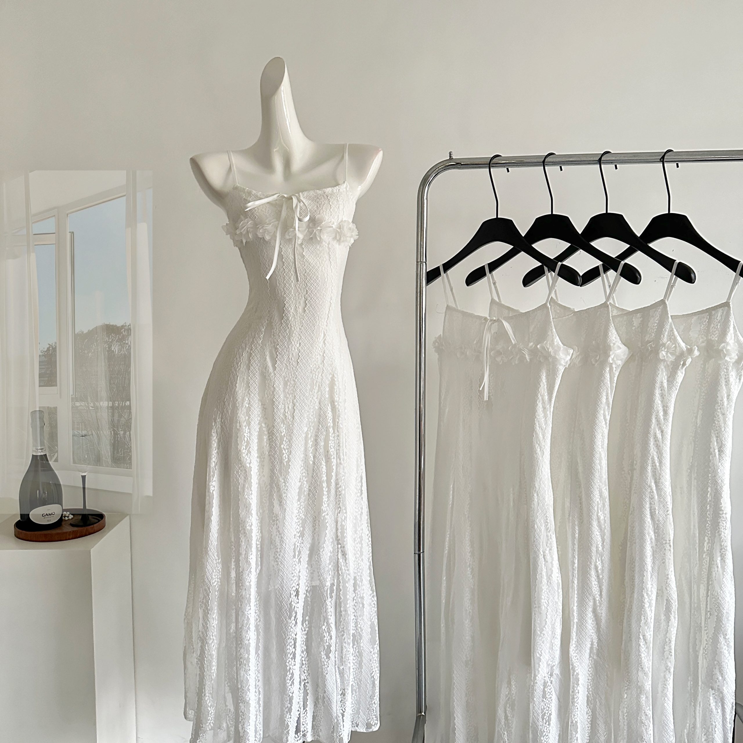 Pokemeng Moonlight Lace Floral Slim Waist Strapless Dress White