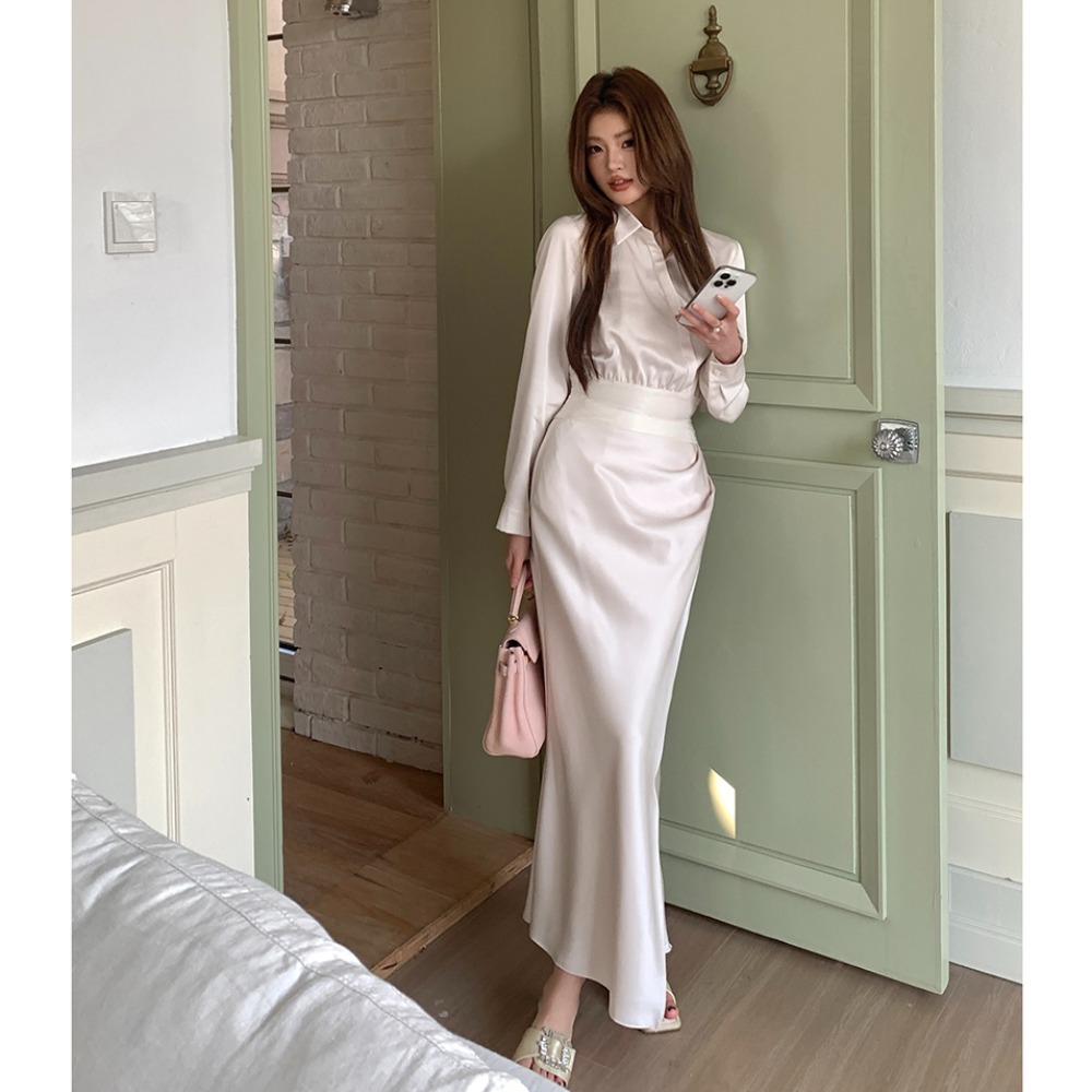 2026 Autumn New Arrival High Waist Fishtail Skirt with Pleated Waist Design for Women Slim Fit Bodycon Midi Skirt - Image 3