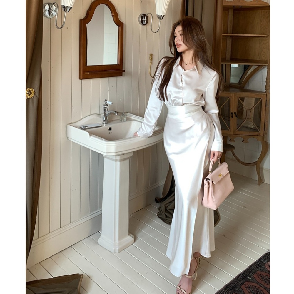 2026 Autumn New Arrival High Waist Fishtail Skirt with Pleated Waist Design for Women Slim Fit Bodycon Midi Skirt