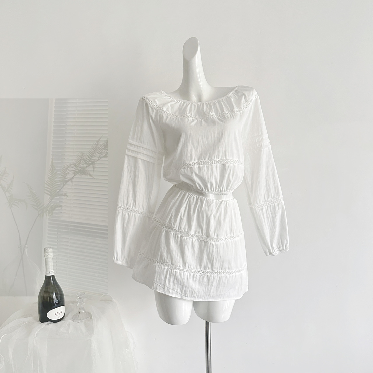 Chi San San 26/SS Swan Etude Miu-style Hollow Embroidery White Top and Skirt Cotton-feel Suit Set - Image 2